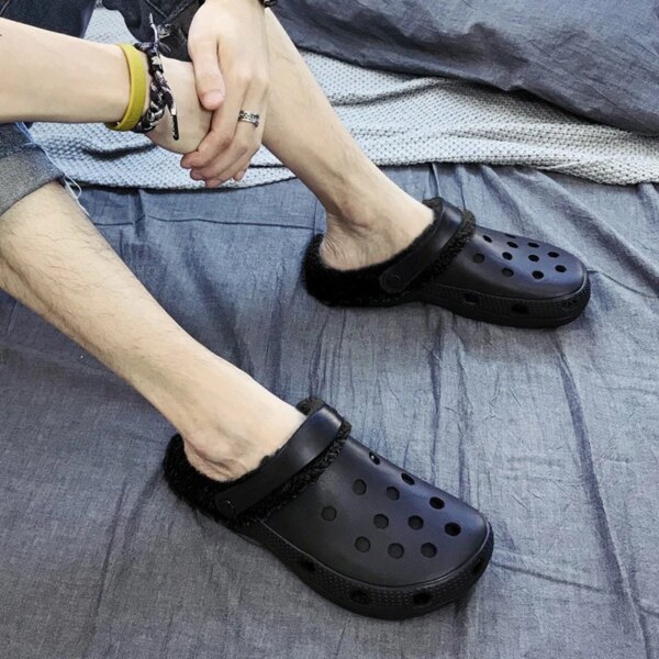 Crocs Noirs Fourrées Homme