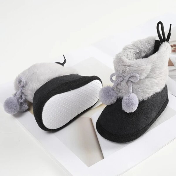 Chaussons Bottes Fourrées Bébé avec Pompon