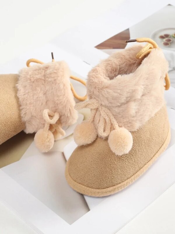 Chaussons Bottes Fourrées Bébé avec Pompon