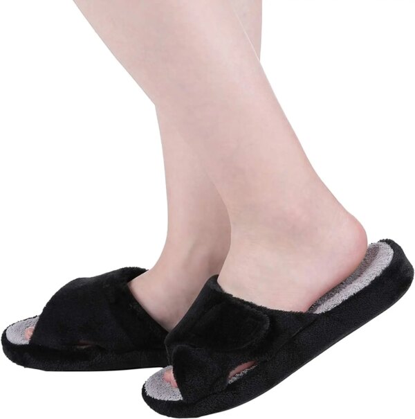 Claquette à Fourrure Noir avec Scratch pour Homme 2