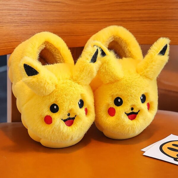 Chausson Peluche Pokémon Pikachu